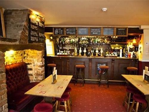 Crossways Inn 하이브리지 외부 사진